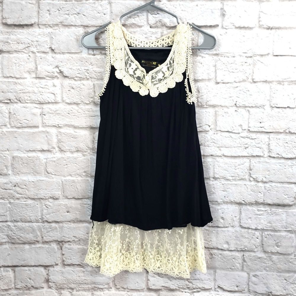 Pussycat Black layered Lace Tank size Medium